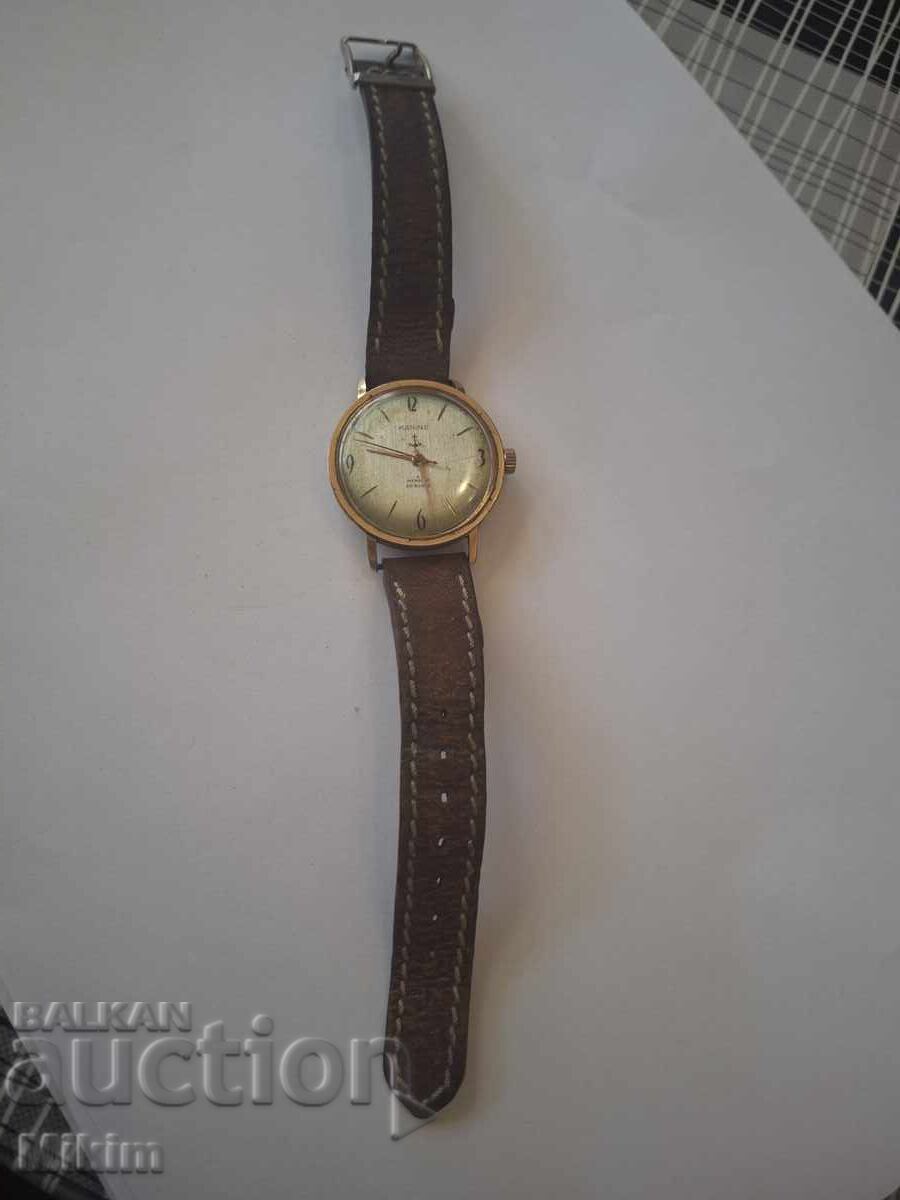 Доставка на Часовник Marine позлатен