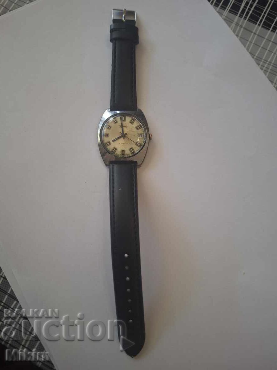 Delivery of Diehl Compact Clock