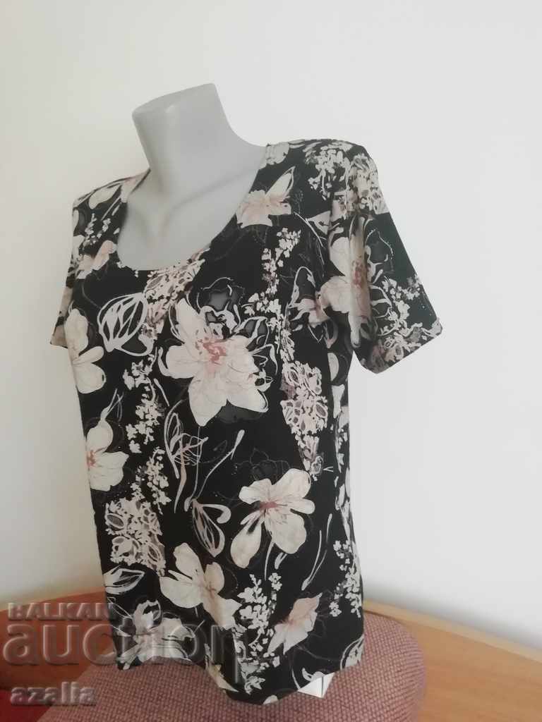 Bluza cu maneca scurta cu preț € 5.20 | 10.17 BGN