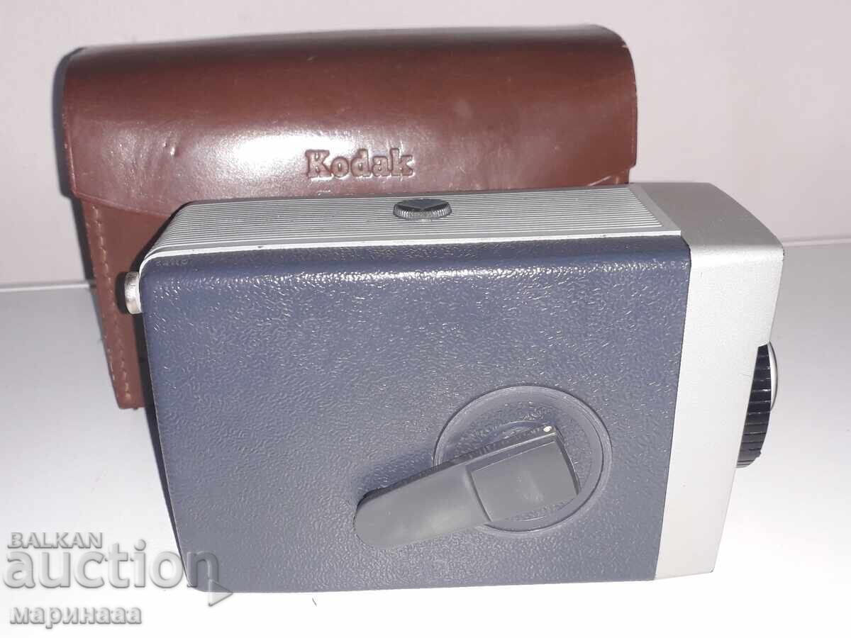 Livrarea CAMERĂ VIDEO VINTAGE ''KODAK''. 8 MM. SUA