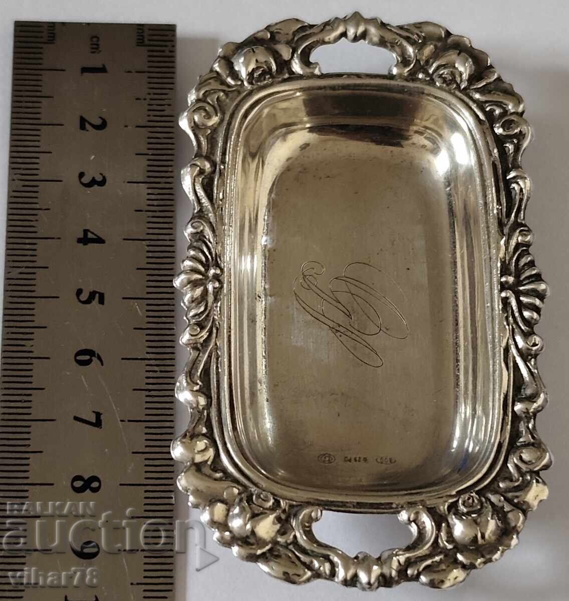 Livrarea Tăviță mică din argint pentru caviar