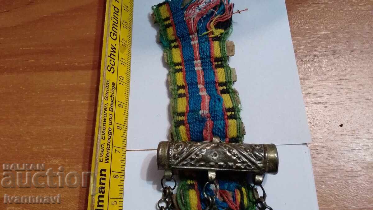 Доставка на Прекрасна възрожденска муска сачан сребро.