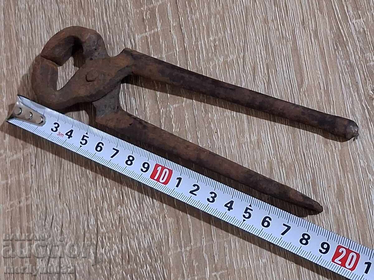 Old tongs, shingles, wrought iron, etc - 7