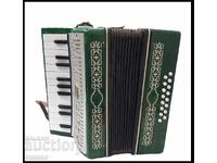 Retro acordeon sovietic pentru copii Malysh (7.3)