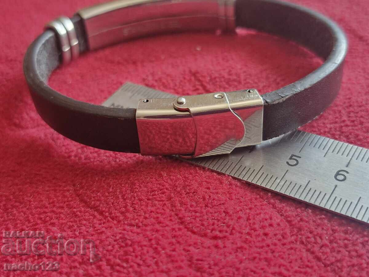 Delivery of Leather strap bracelet