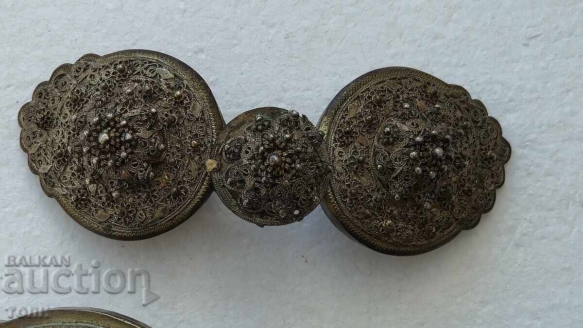 LOT PAFTALE FILIGRAN PLACATE CU AUR RARE cu preț € 2500.00 | 4889.59 BGN