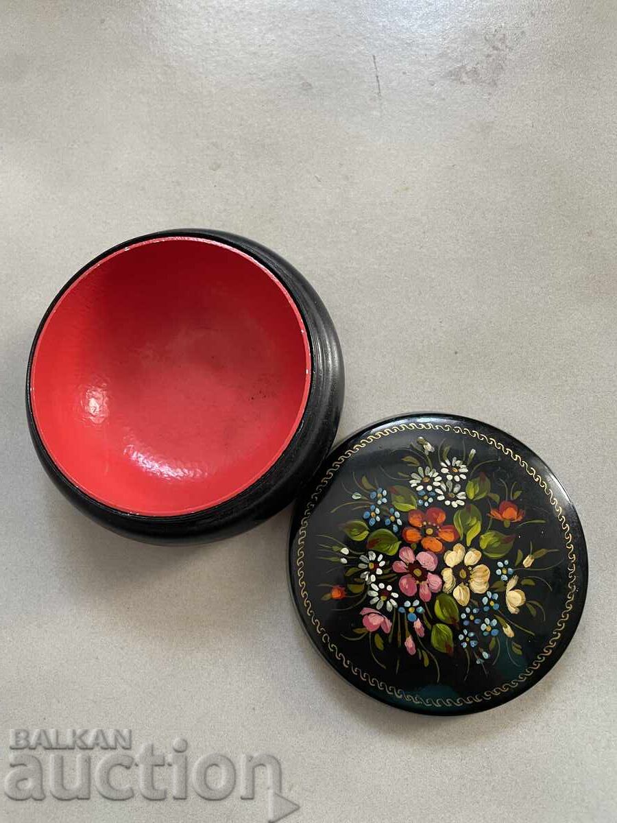 Cutie-6,5/3,5 cm, metal, URSS cu preț € 12.85 | 25.13 BGN