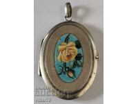 СТАР МЕДАЛЬОН ЗА СНИМКА.