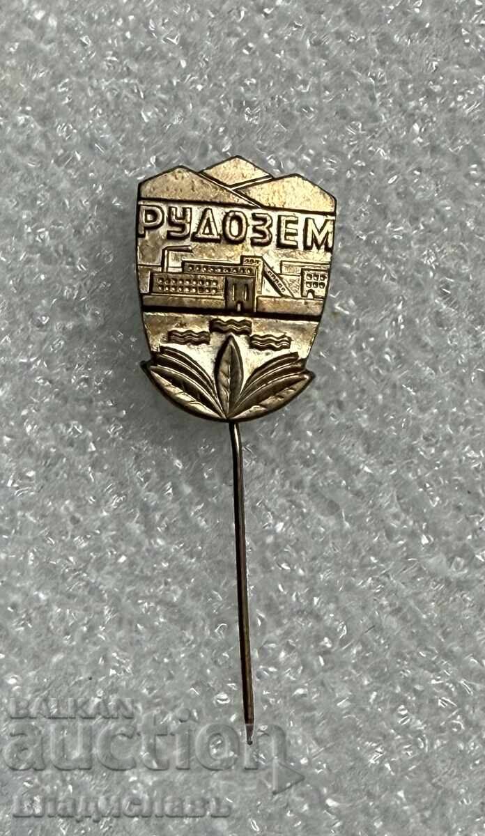 Κονκάρδα εθνόσημο πόλης ΡΟΥΝΤΟΖΕΜ