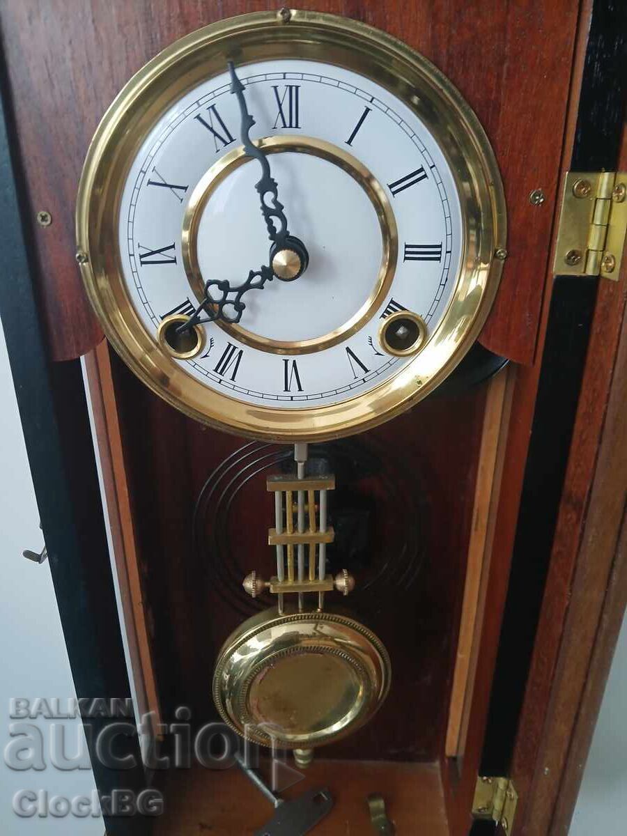 Ceas de perete german antic – Regulator cu preț € 99.00 | 193.63 BGN