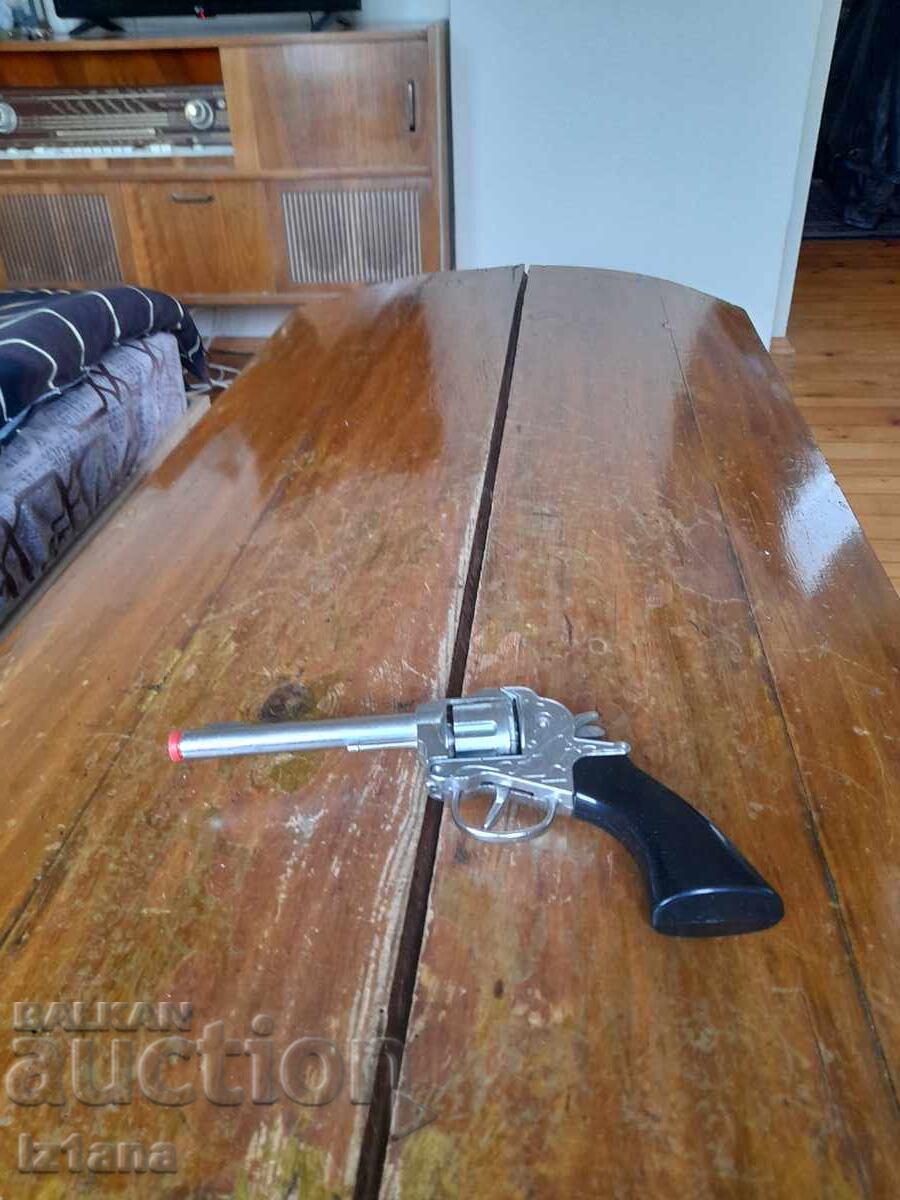 Стар капсов пистолет