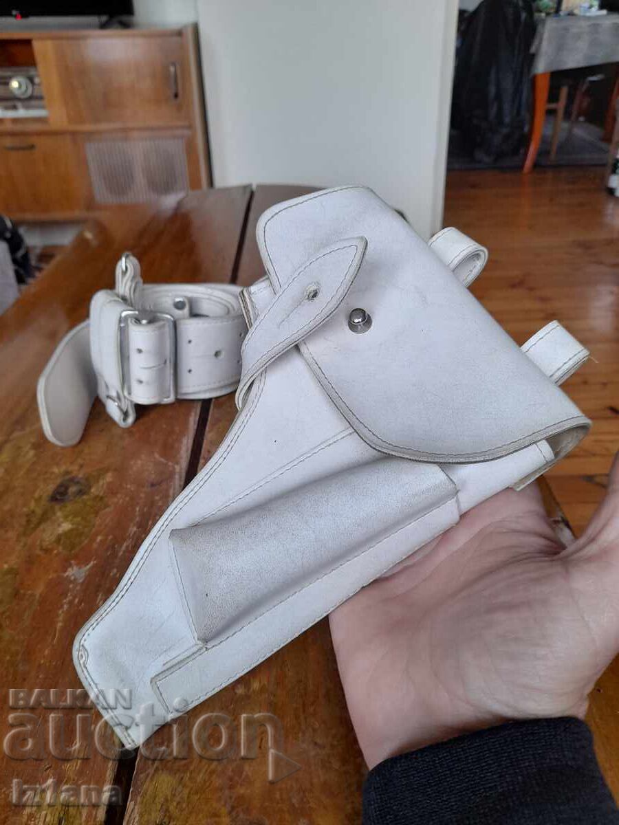 Παλιά ζώνη αστυνομικού, θήκη όπλου με τιμή € 140.00 | 273.82 BGN