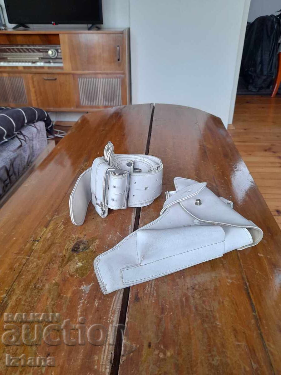 Παλιά ζώνη αστυνομικού, θήκη όπλου