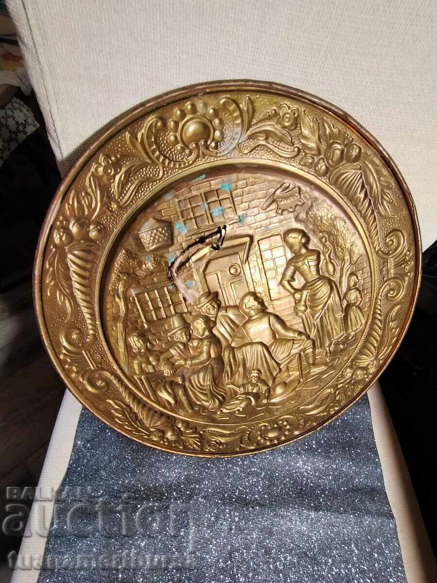 Livrarea panou decorativ metalic pentru perete
