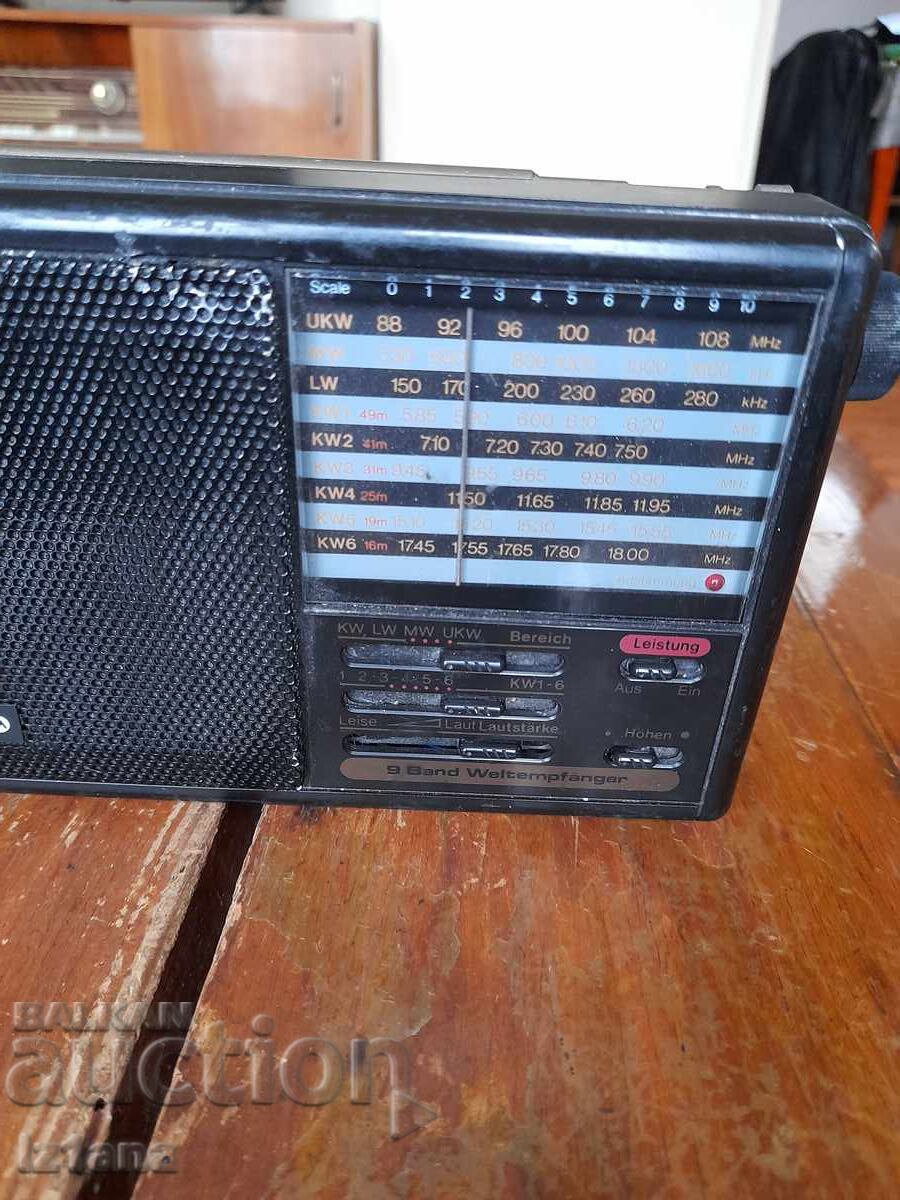 Παλιό ραδιόφωνο, ραδιοφωνικός δέκτης Magton MG-990 με τιμή € 22.00 | 43.03 BGN