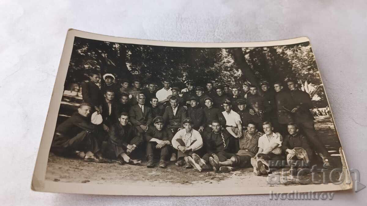 Φωτογραφία Σούμεν Μαθητές της Ζ' τάξης στον Δημοτικό Κήπο