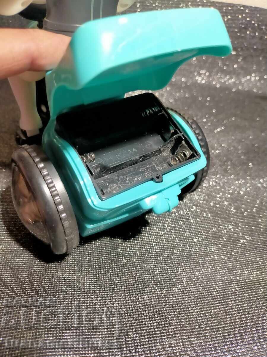 подвижна и музикална играчка - 5