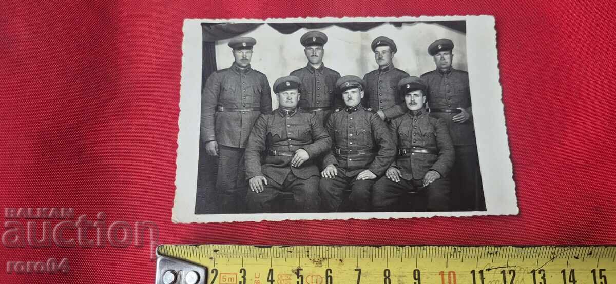 MILITARI - SERGENT - SOLDAȚI - AL DOILEA RĂZBOI MONDIAL - 5