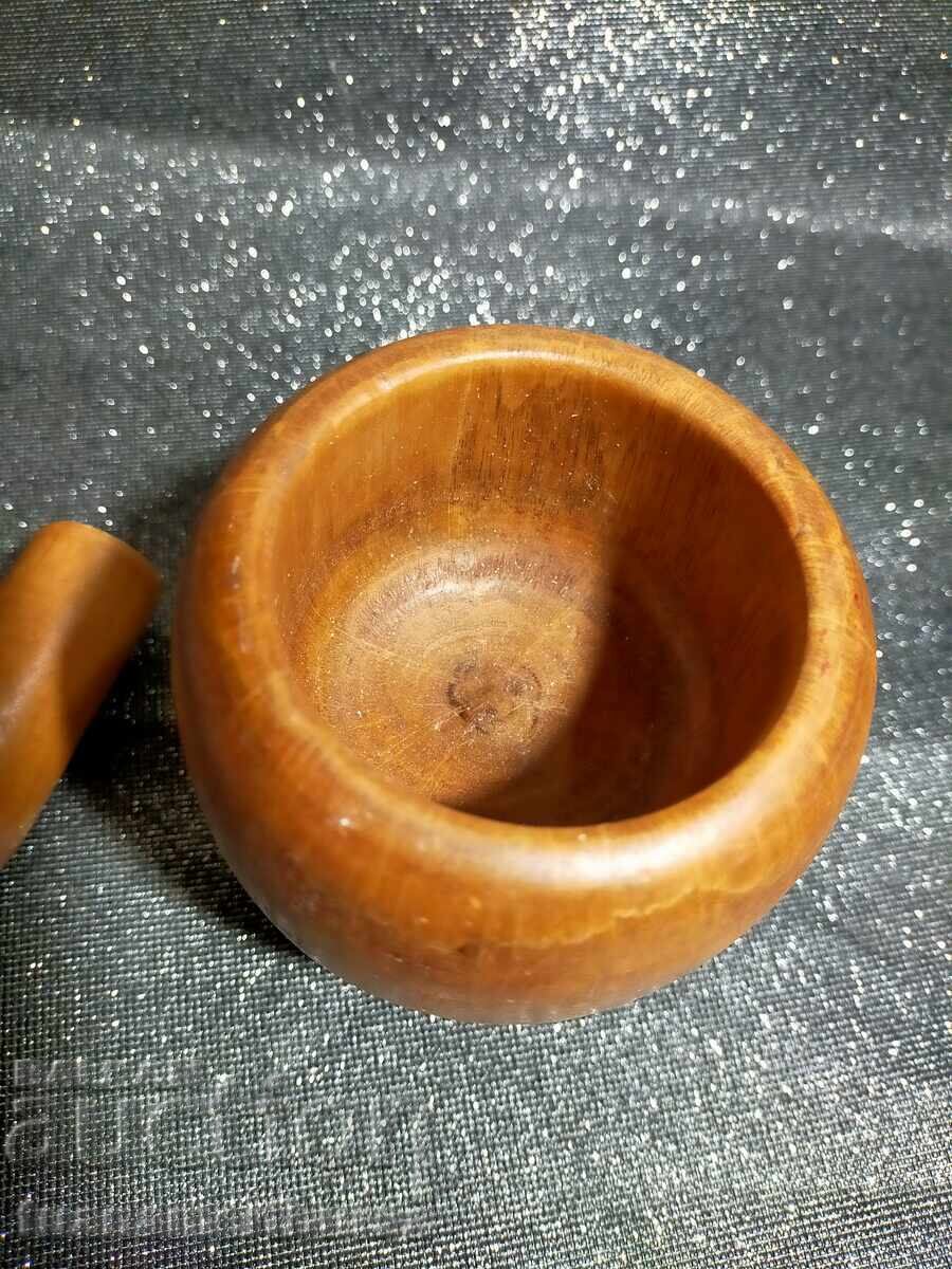 дървен предмет с цена € 14.00 | 27.38 лв.