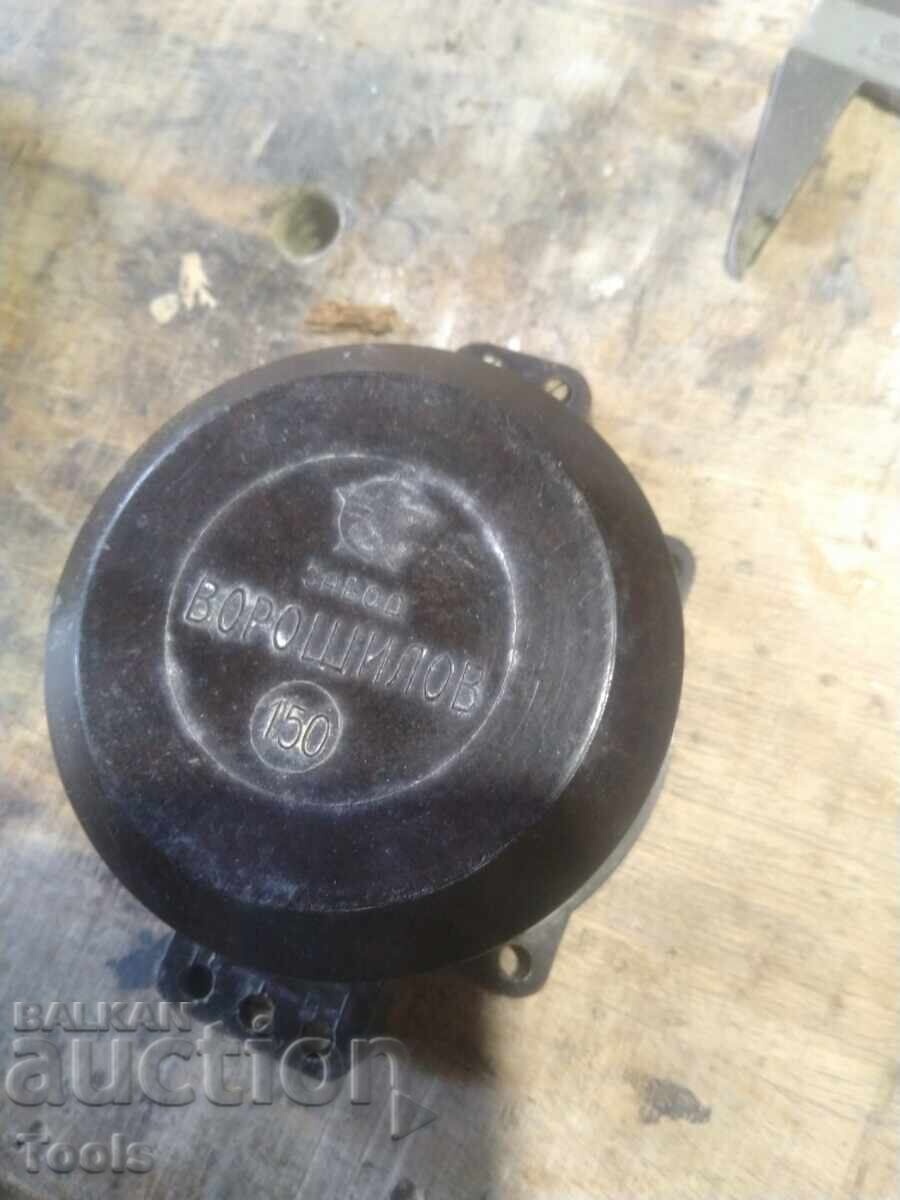 Transformator din bachelită