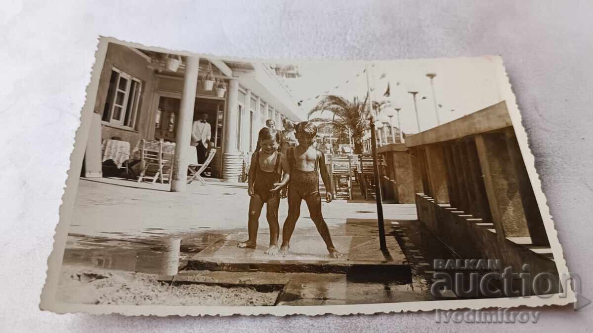 San Remo Photo Little boy and little girl