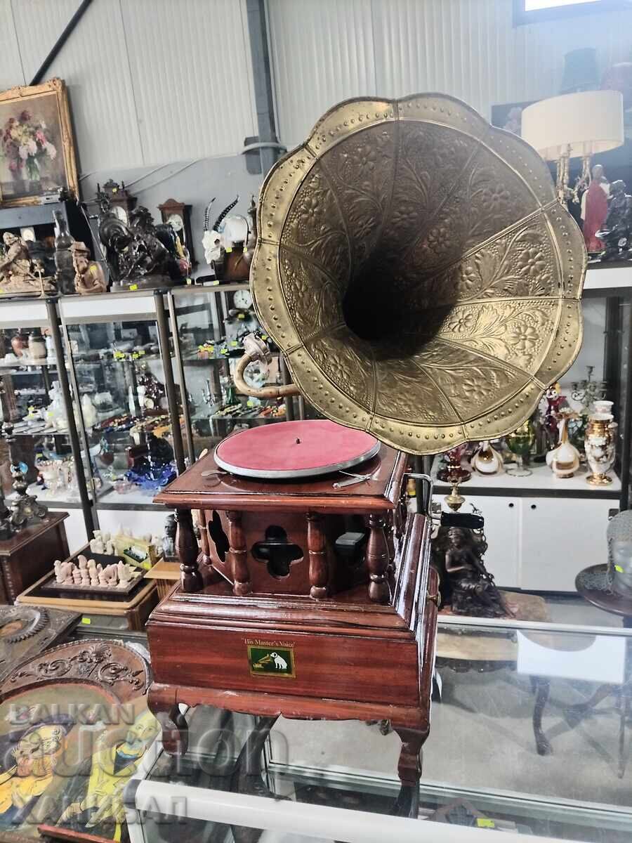 ΠΟΛΥ ΟΜΟΡΦΟ ΓΡΑΜΜΟΦΩΝΟ MASTER'S VOICE