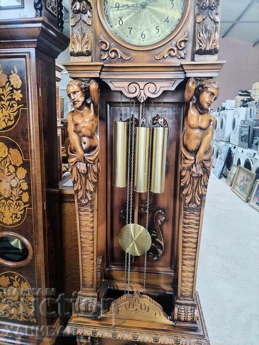 Licitație CEAS UNICAT DE PARDOSEALĂ CU SCULPTURĂ ÎN LEMN