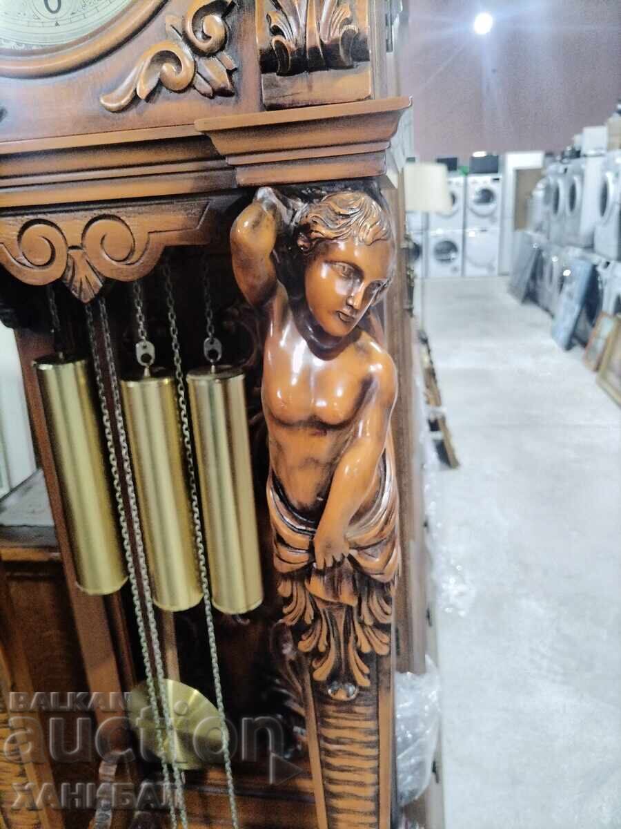 CEAS UNICAT DE PARDOSEALĂ CU SCULPTURĂ ÎN LEMN - 6