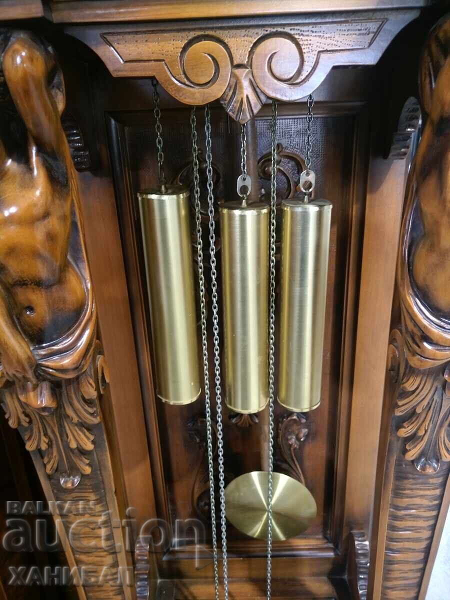 CEAS UNICAT DE PARDOSEALĂ CU SCULPTURĂ ÎN LEMN - 7