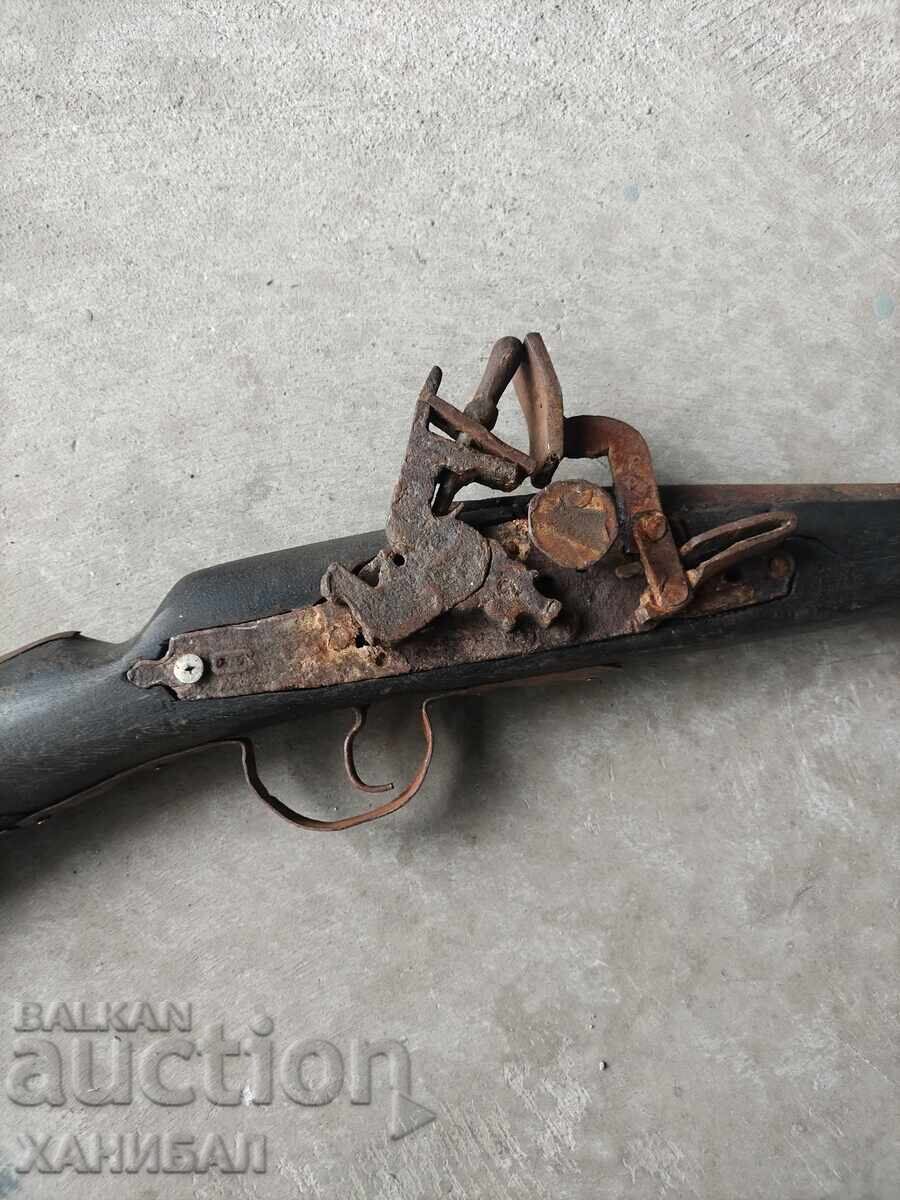 Δημοπρασία ΠΑΛΙΟ ΤΟΥΦΕΚΙ Flintstone