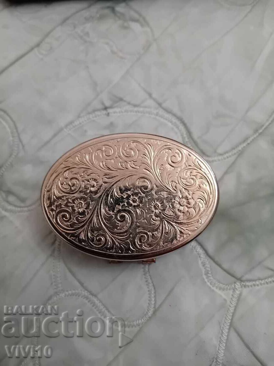 Antique porcelain box with price € 20.00 | 39.12 BGN