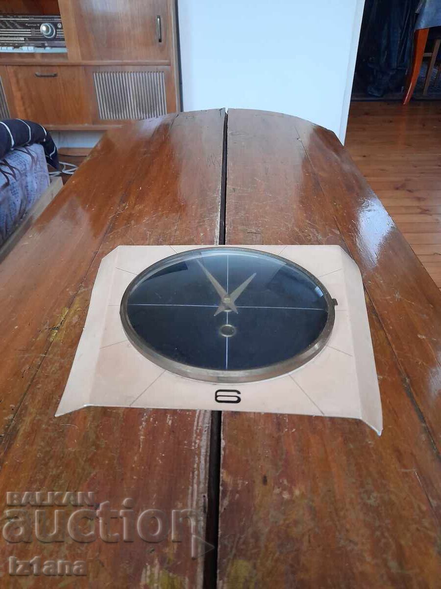 Ceas de perete vechi