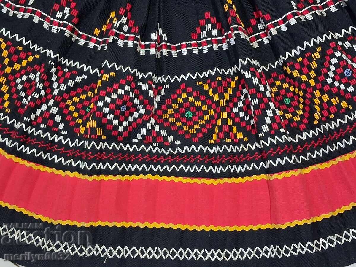 Pishimal folk costume embroidery brachnik karlyanka - 6