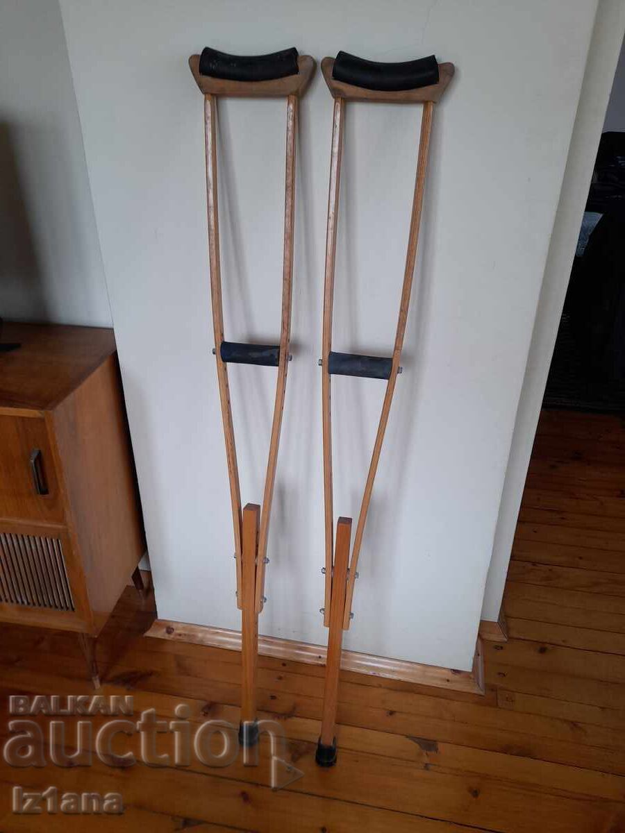 Стари дървени патерици - 7