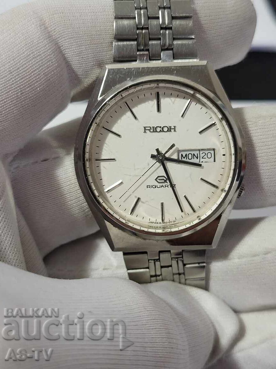 Ricoh quartz watch