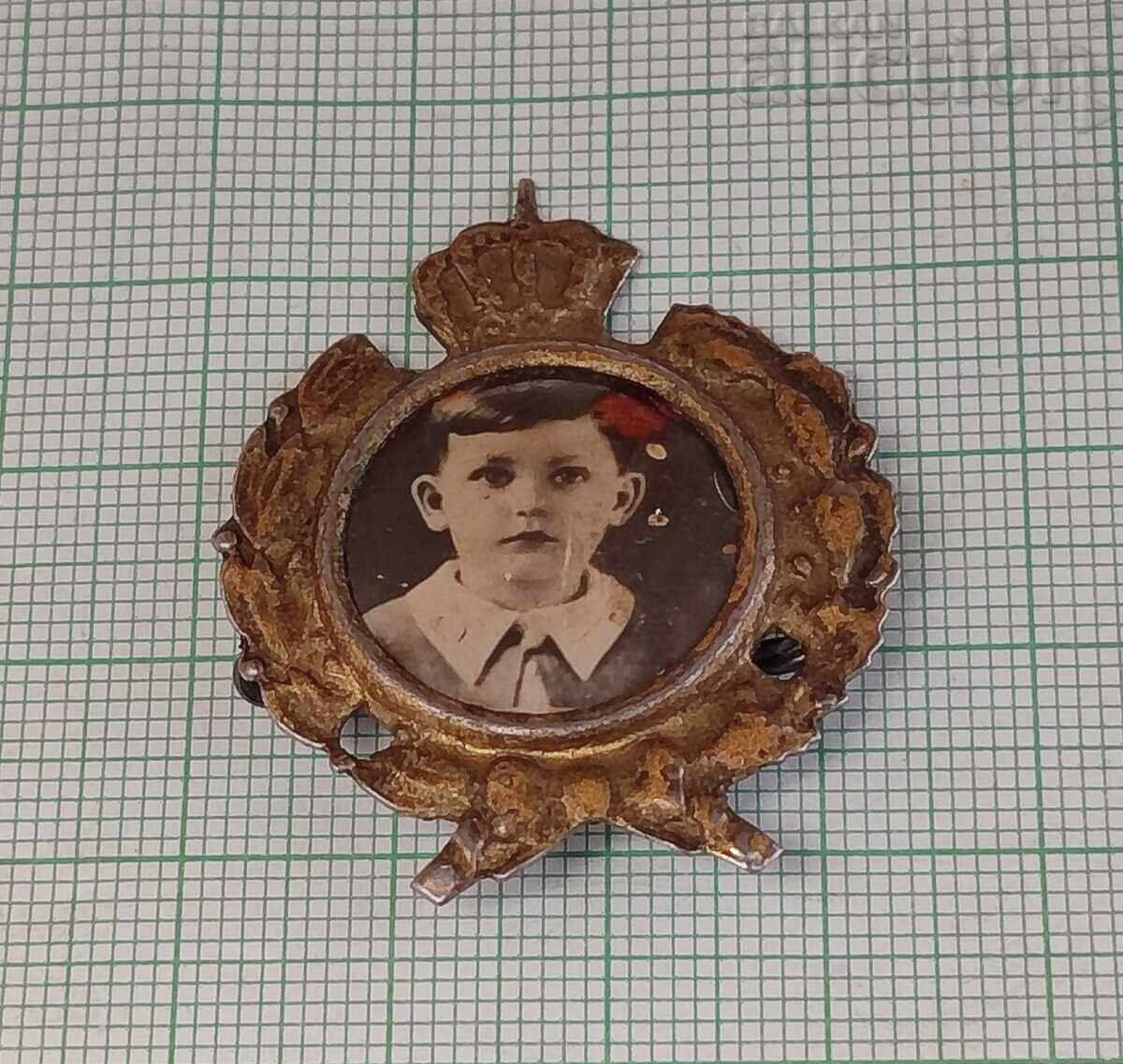 Auction  SIMEON II COCKADE BROOCH BADGE KINGDOM OF BULGARIA