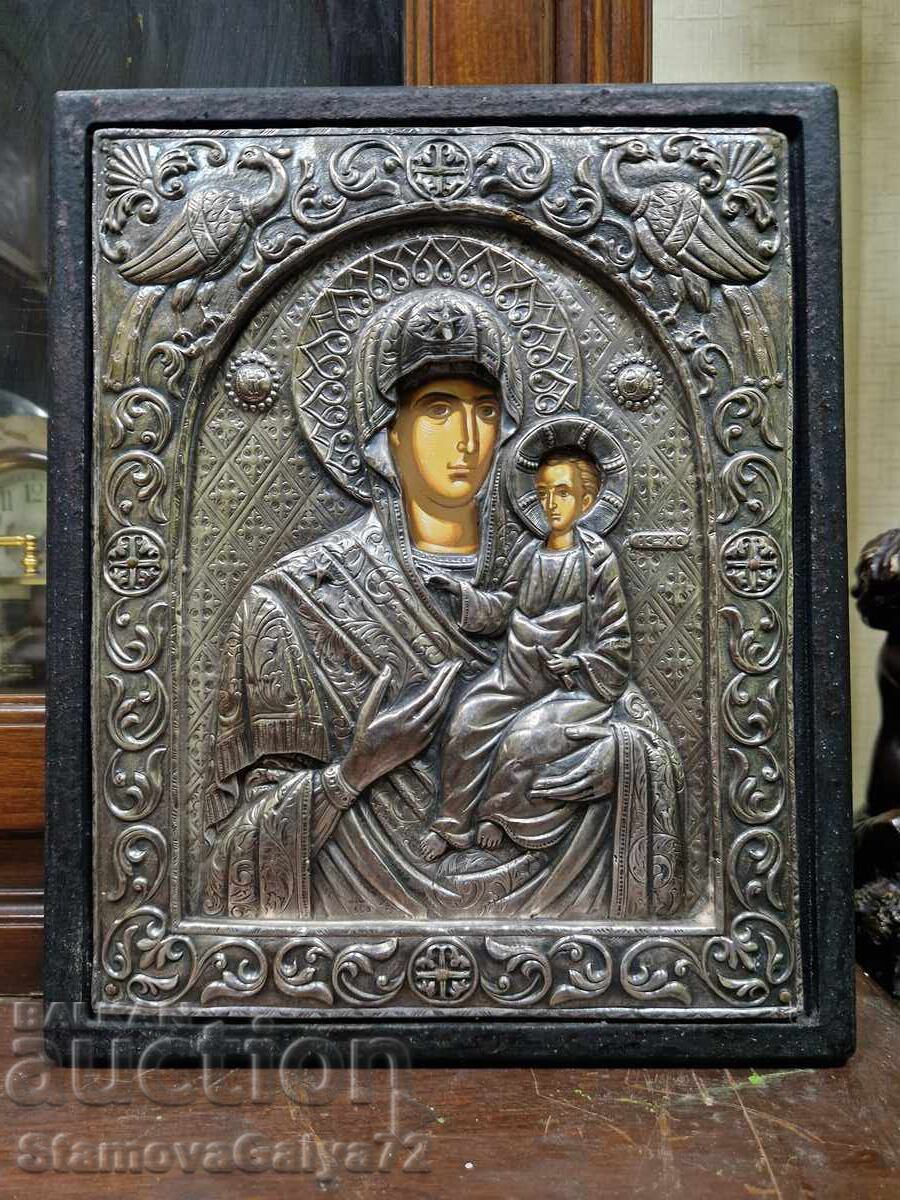 Прекрасна антикварна сребърна икона със сертификат с цена € 99.00 | 193.63 лв.