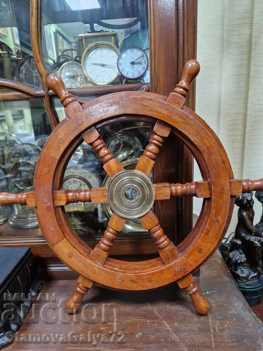 Υπέροχο αντικέ αγγλικό ξύλινο τιμόνι με τιμή € 188.00 | 367.70 BGN