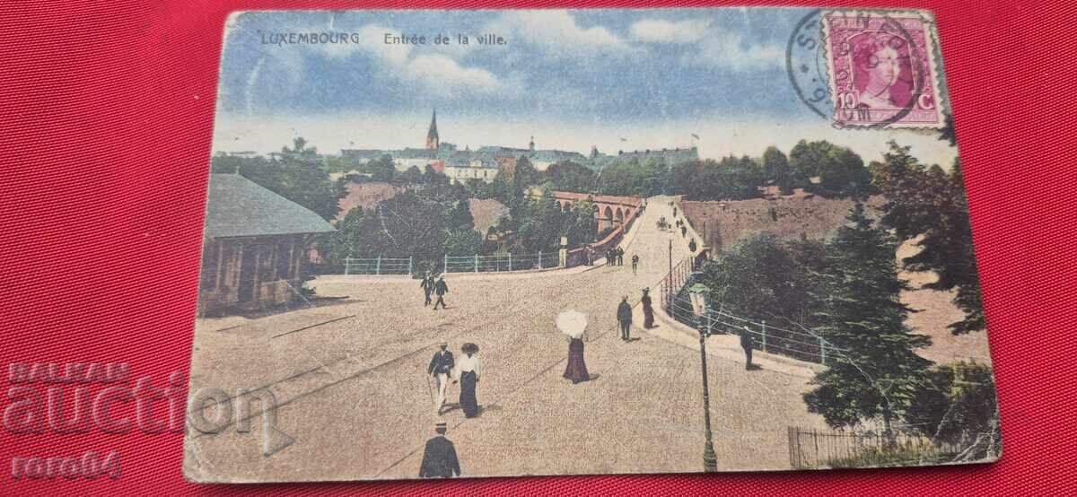 LUXEMBURG cu preț € 9.99 | 19.54 BGN