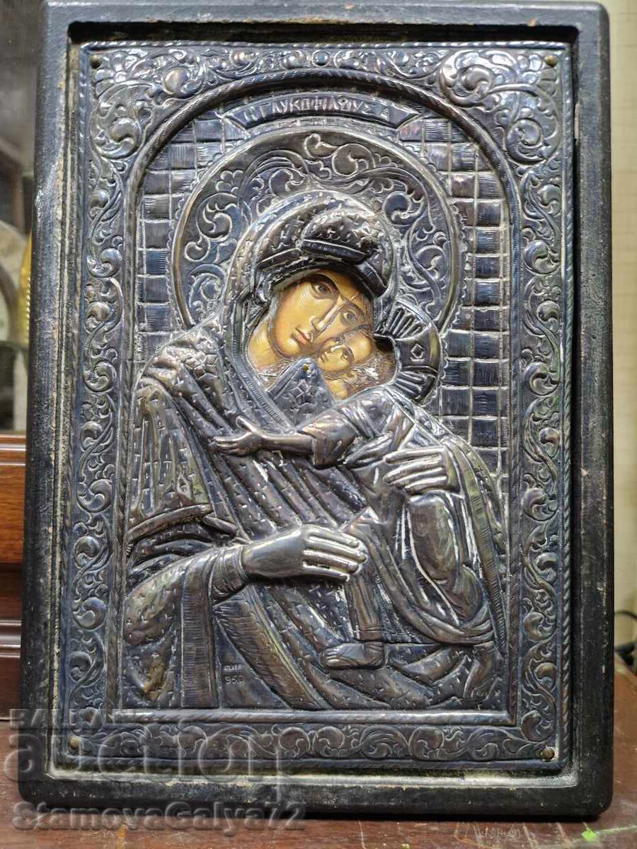 Livrarea O icoană minunată din argint antic cu certificat