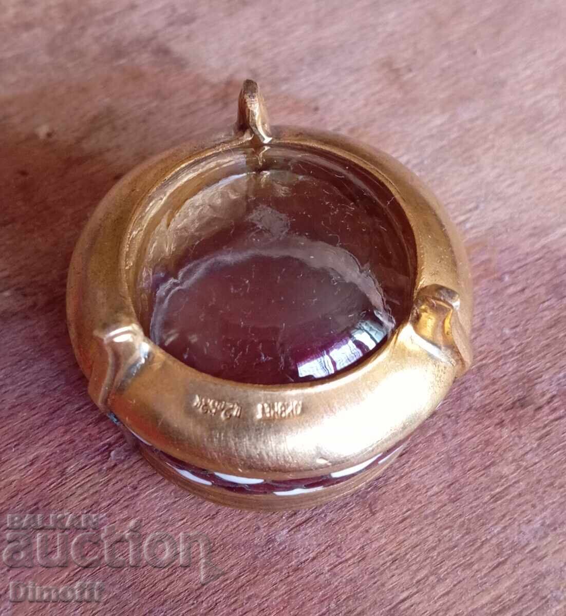 Bol pentru sos de caviar email URSS cu preț € 12.00 | 23.47 BGN