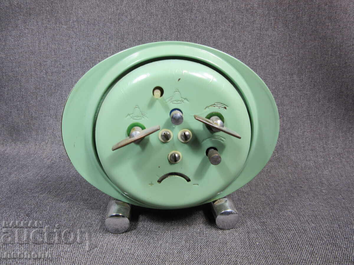 Livrarea VECHI CEAS MECANIC DEȘTEPTĂTOR RETRO SOC POLARIS CHINA