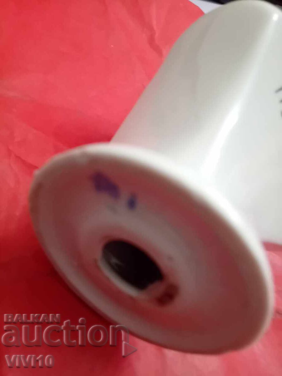 Доставка на Старинна порцеланова фигура, Шуберт