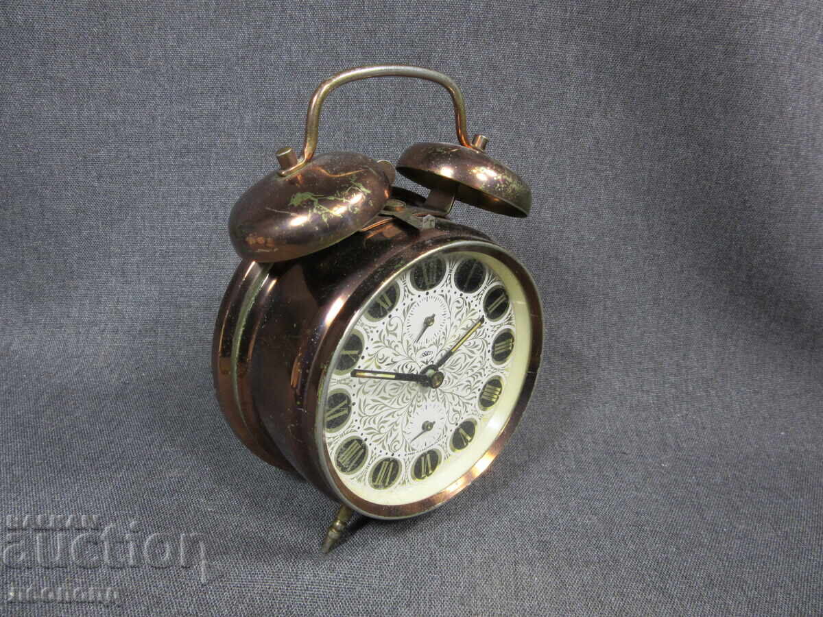 Licitație CEAS DEȘTEPTĂTOR MECANIC RETRO VECHI DIN PERIOADA SOCIALISTĂ CEHOSLOVACĂ PRIM