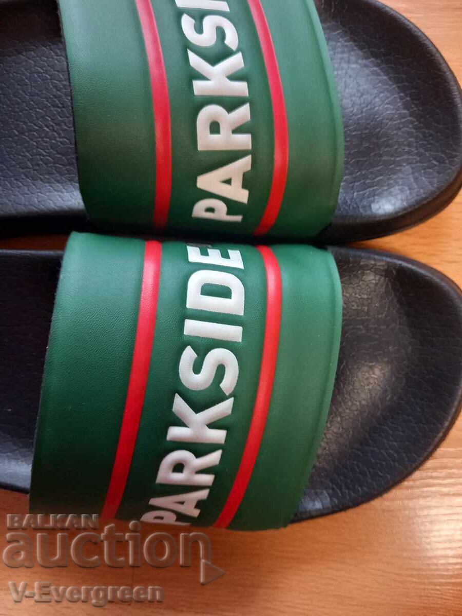 Papuci noi Parkside mărimea 44/45 cu preț € 0.01 | 0.02 BGN