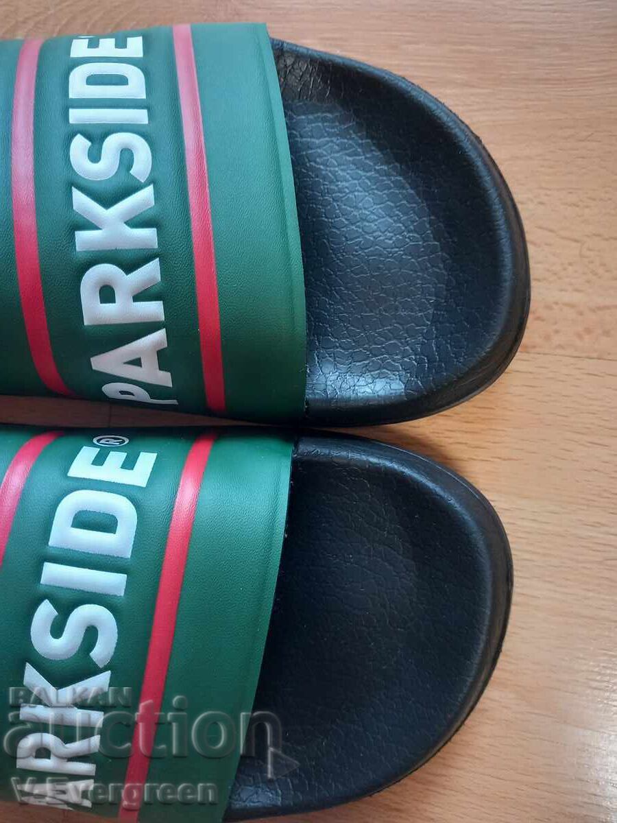 Licitație Papuci noi Parkside mărimea 44/45