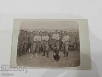 Carte poștală foto militară regală bulgară - soldați cu câine