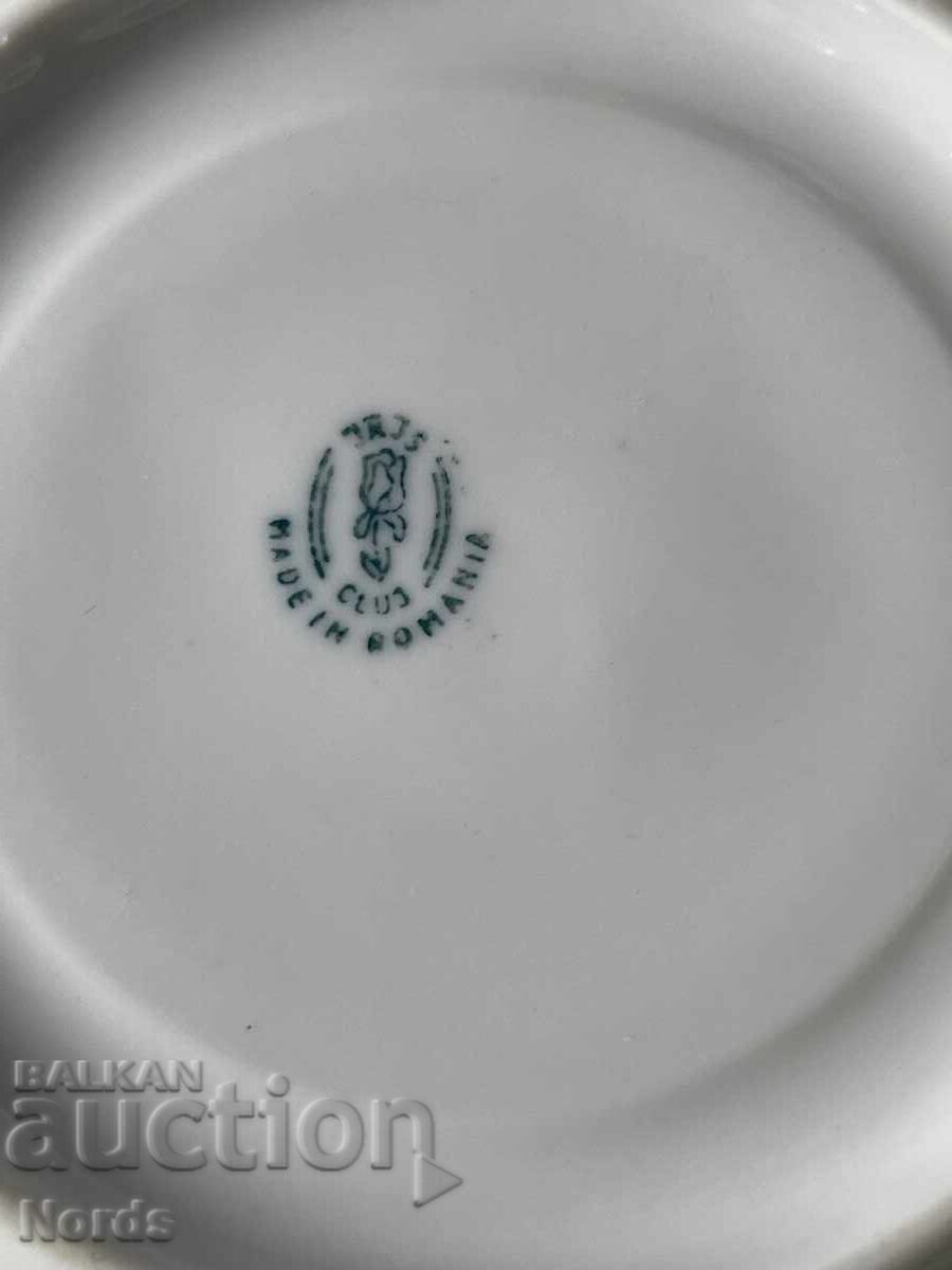 Ένα όμορφο τριπλό σετ τσαγιού - 6