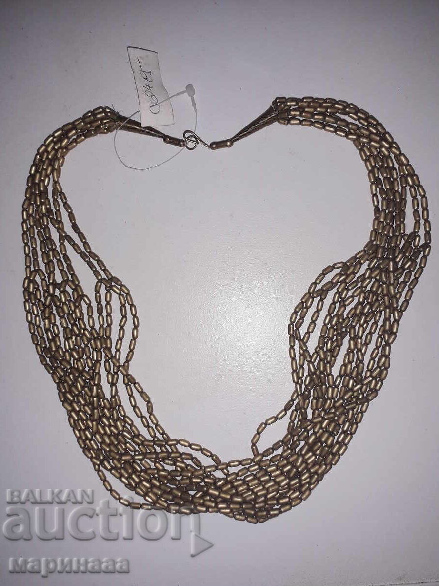 Licitație COLIER CU 16 RÂNDURI. ALAMĂ