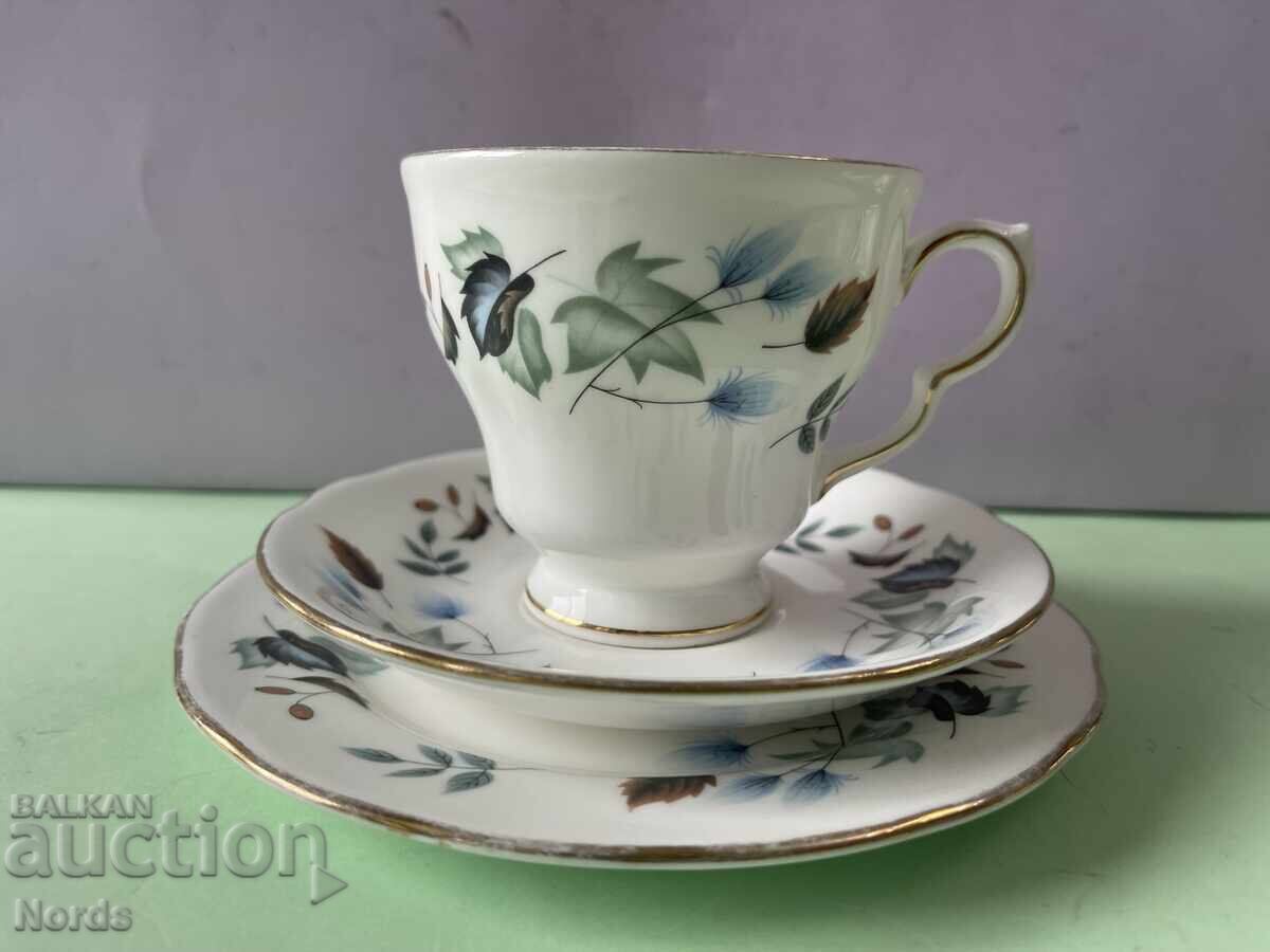 Colclough английски троен сет за чай с цена € 0.01 | 0.02 лв.